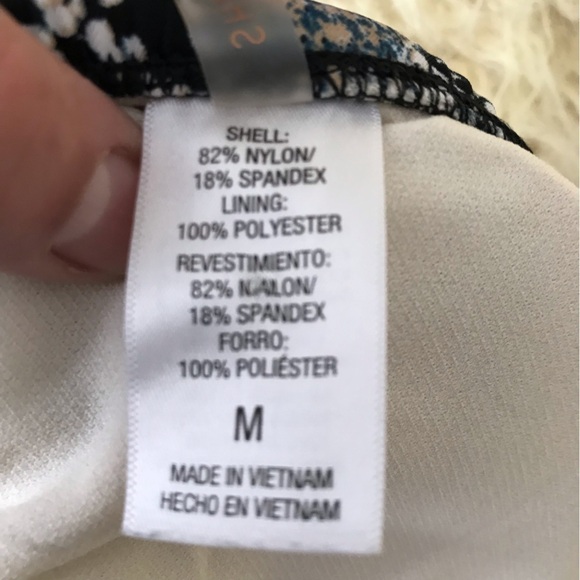 SHADE & Shore two piece bikini swim suit. - Picture 4 of 7